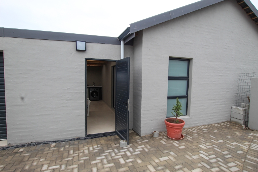 2 Bedroom Property for Sale in Riversbend Eastern Cape